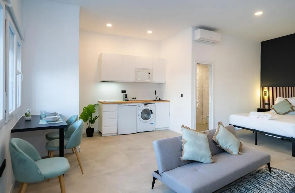 Nomad Malaga - Airport II Apartamento